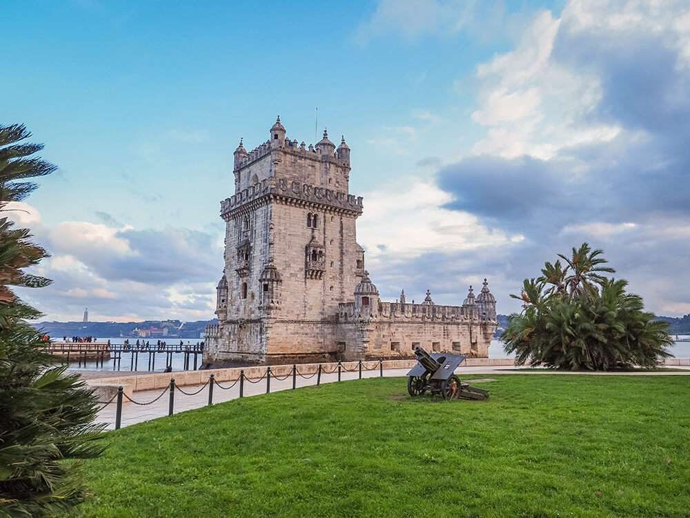 Architektur des Turms von Belém in Lissabon