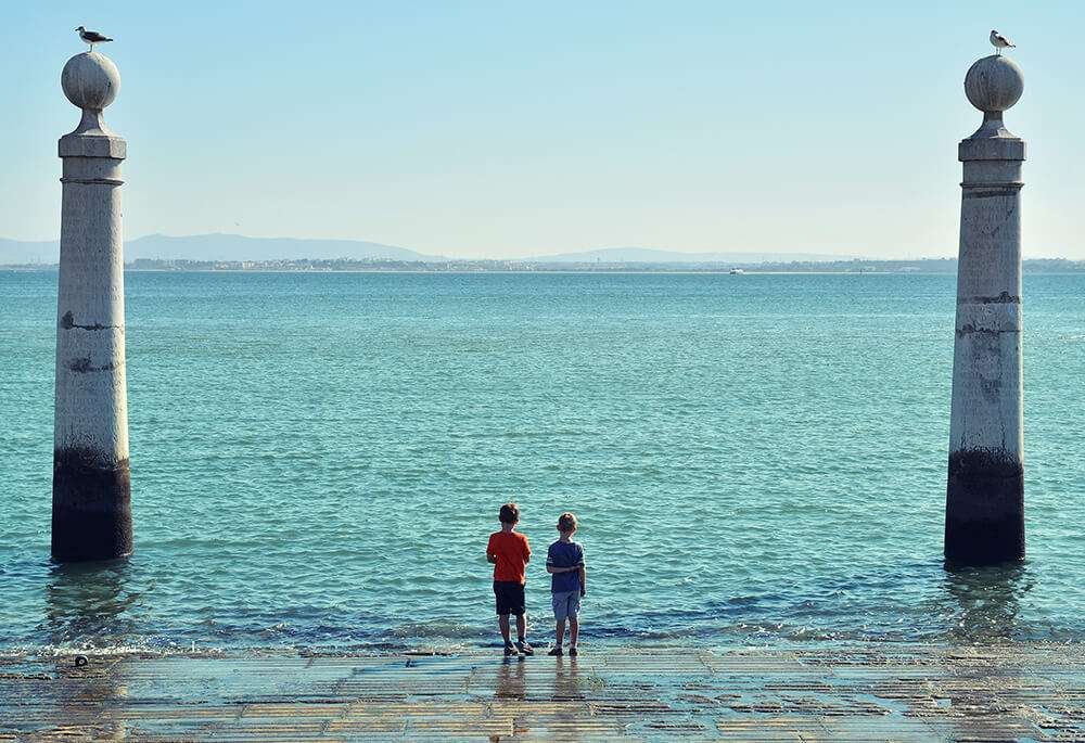 Cais das Colunas in Lissabon