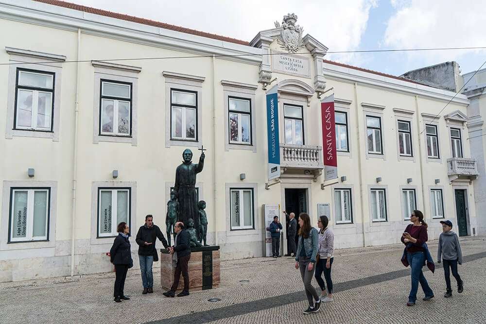 Besuchen Sie das Museum von São Roque in Lissabon