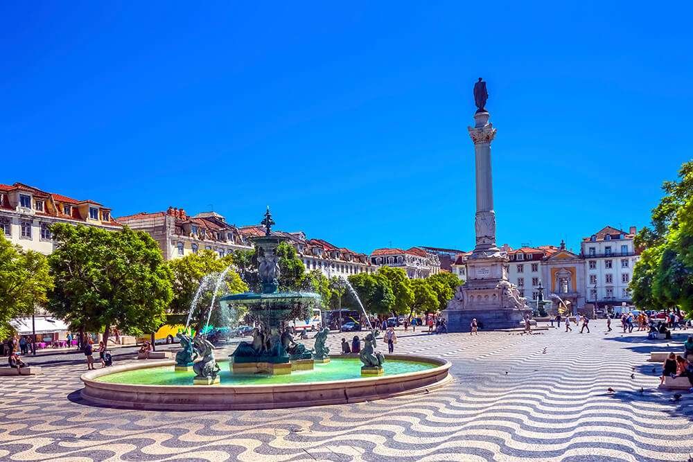 Nearby Attractions to the Rossio Train Station in Lisbon